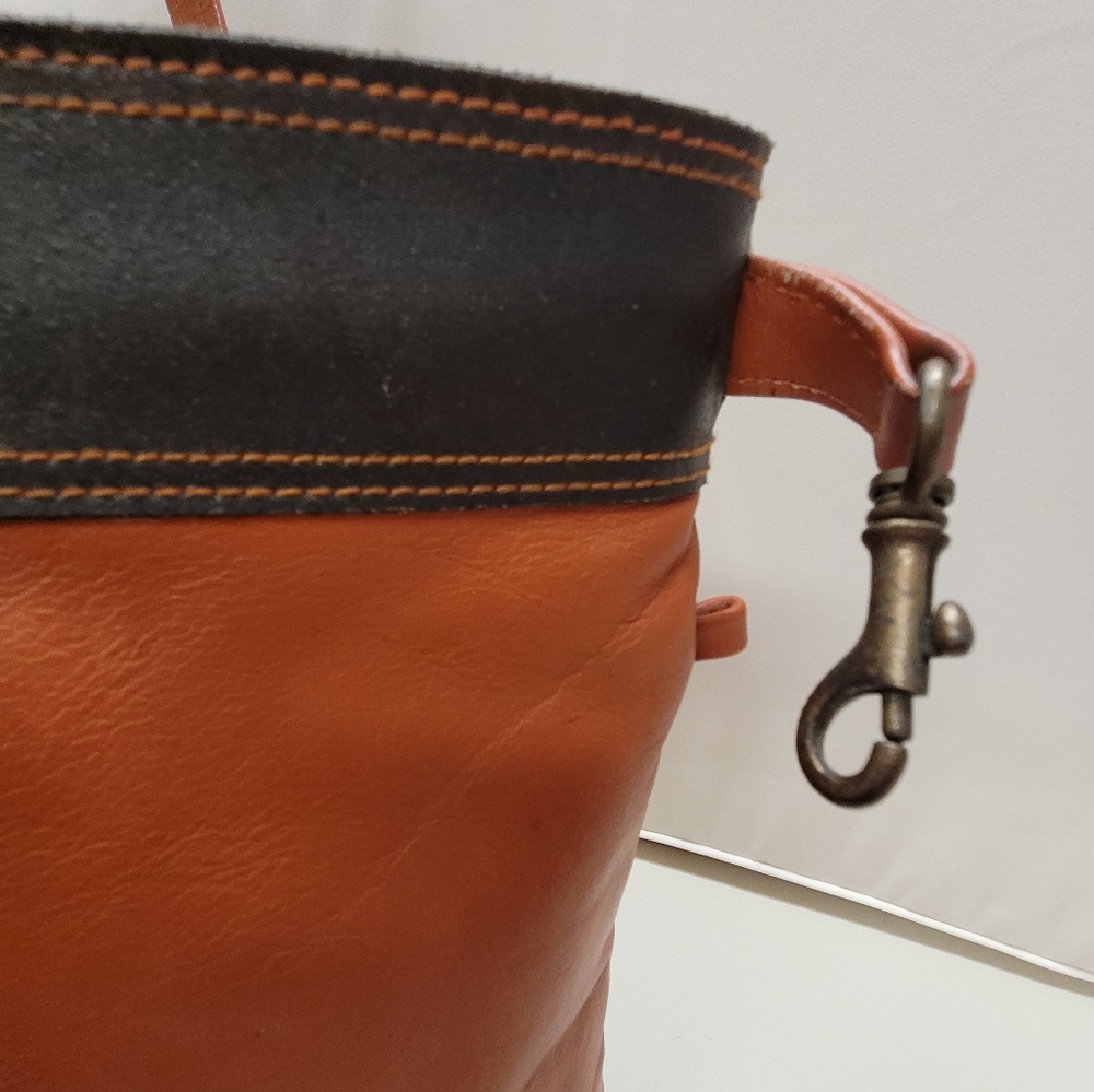 Belle Rose Leather Tote - Picture 8 of 16